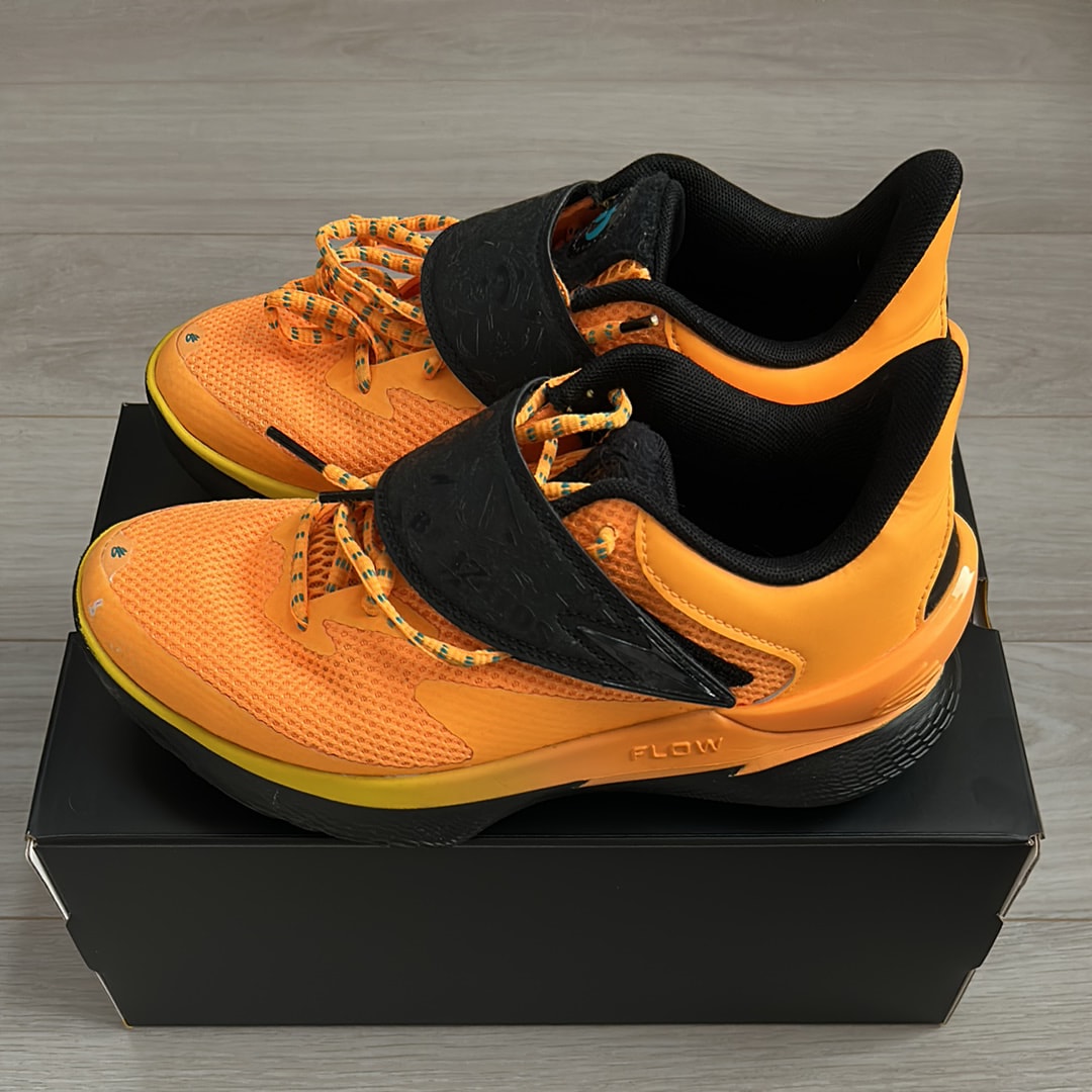 アンダーアーマー カリー フォックス1 "バンジートス"