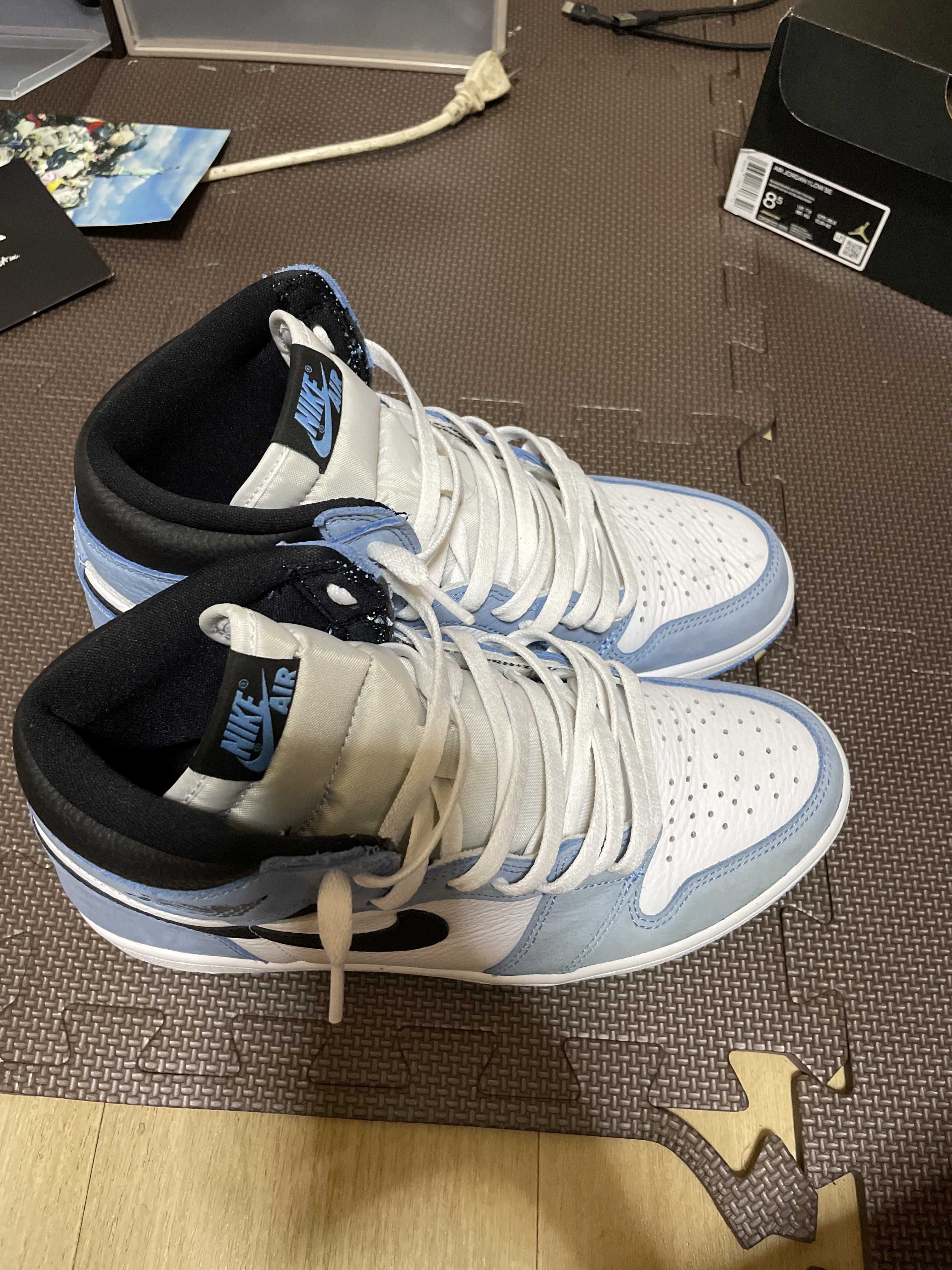 Nike Air Jordan 1 High OG "University Blue"