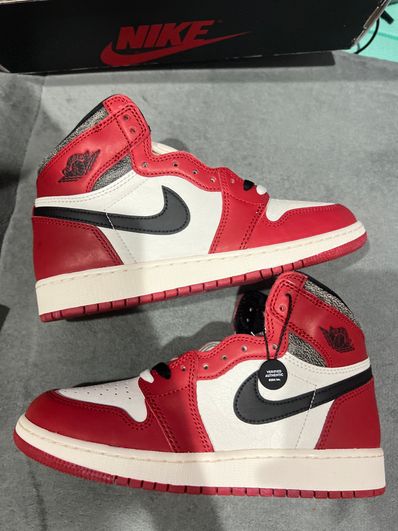 Nike GS Air Jordan 1 High OG "Lost & Found/Chicago"