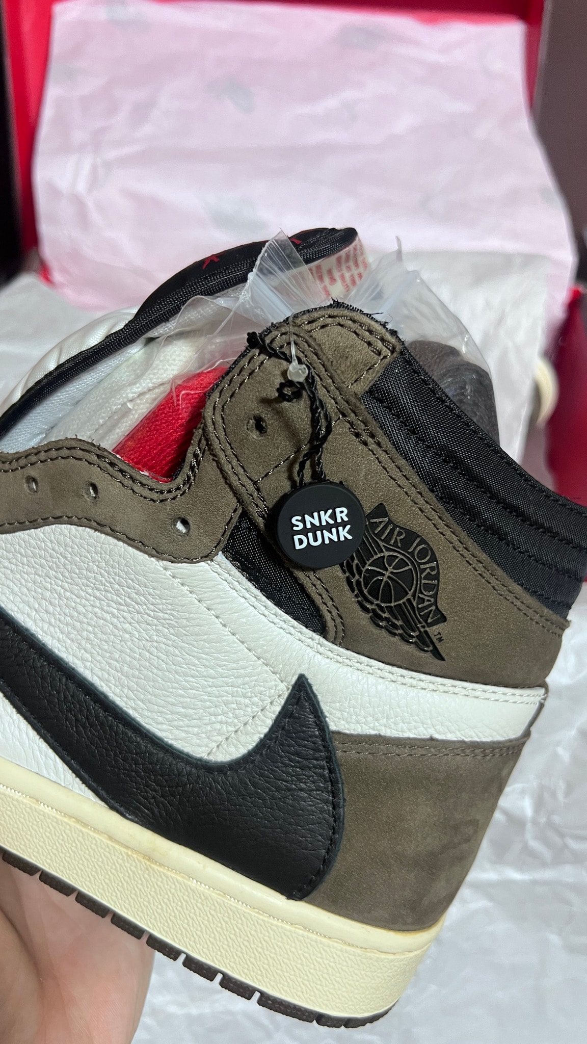 Travis Scott × Nike Air Jordan 1 Retro High OG TS SP "Sail/Dark Mocha"