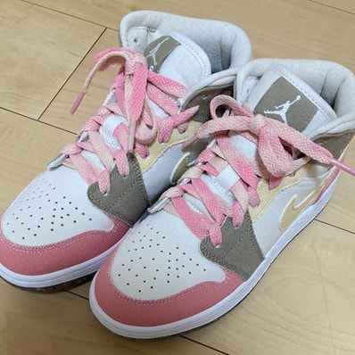 Nike GS Air Jordan 1 Mid SE "Pastel Grind"