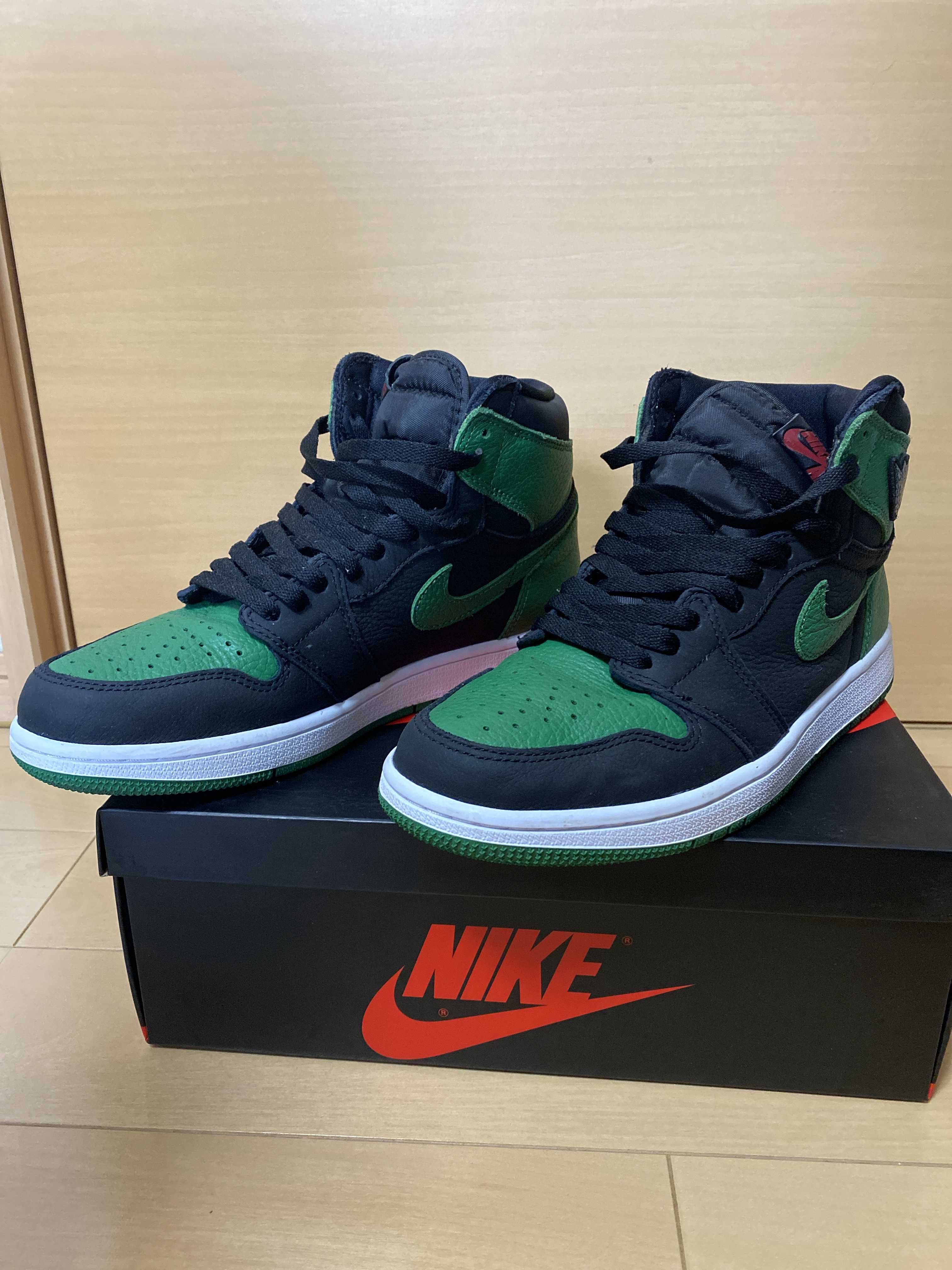 Nike Air Jordan 1 Retro High OG "Black/Pine Green" (2020)