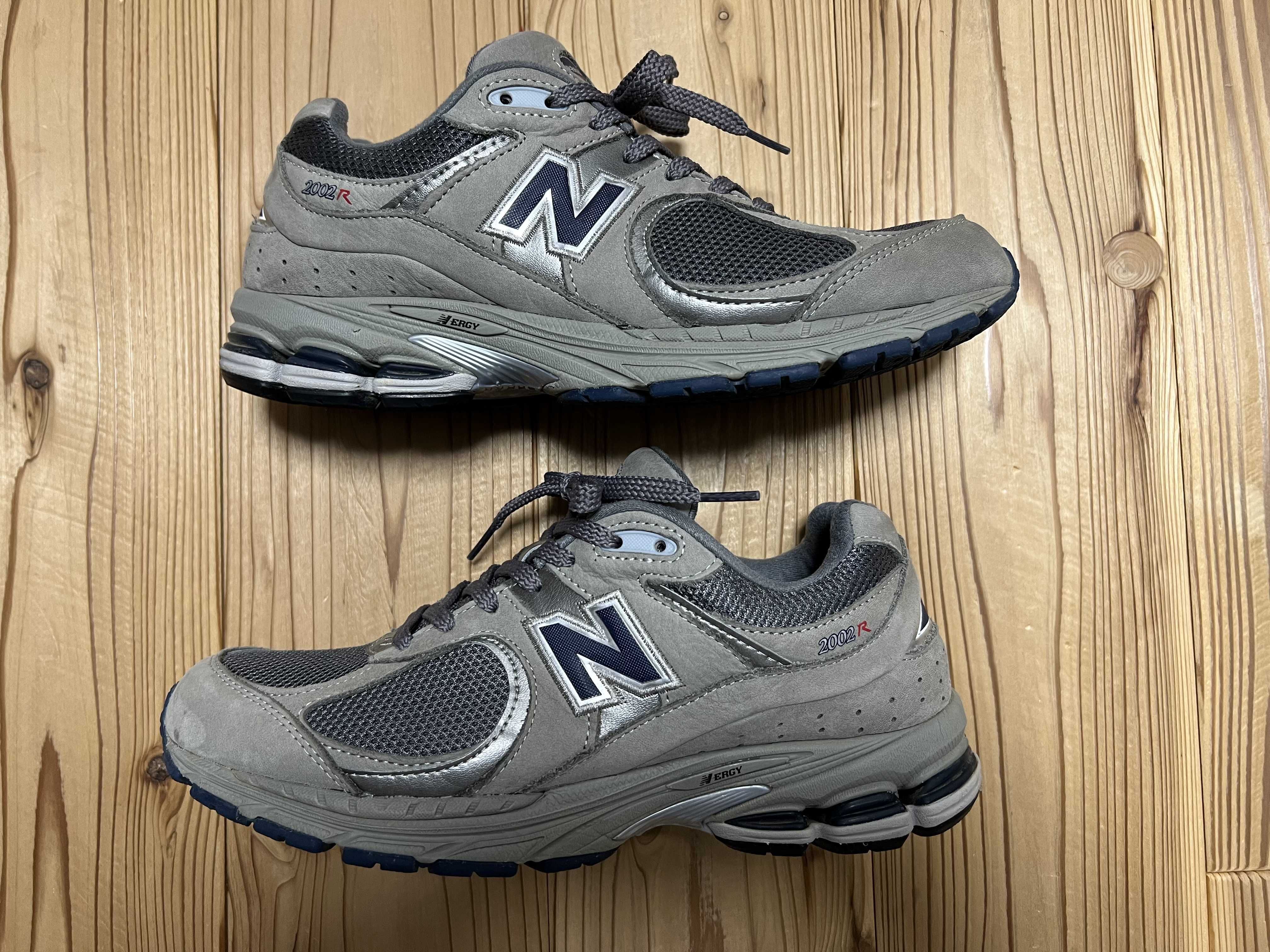 New Balance 2002R "Gray"