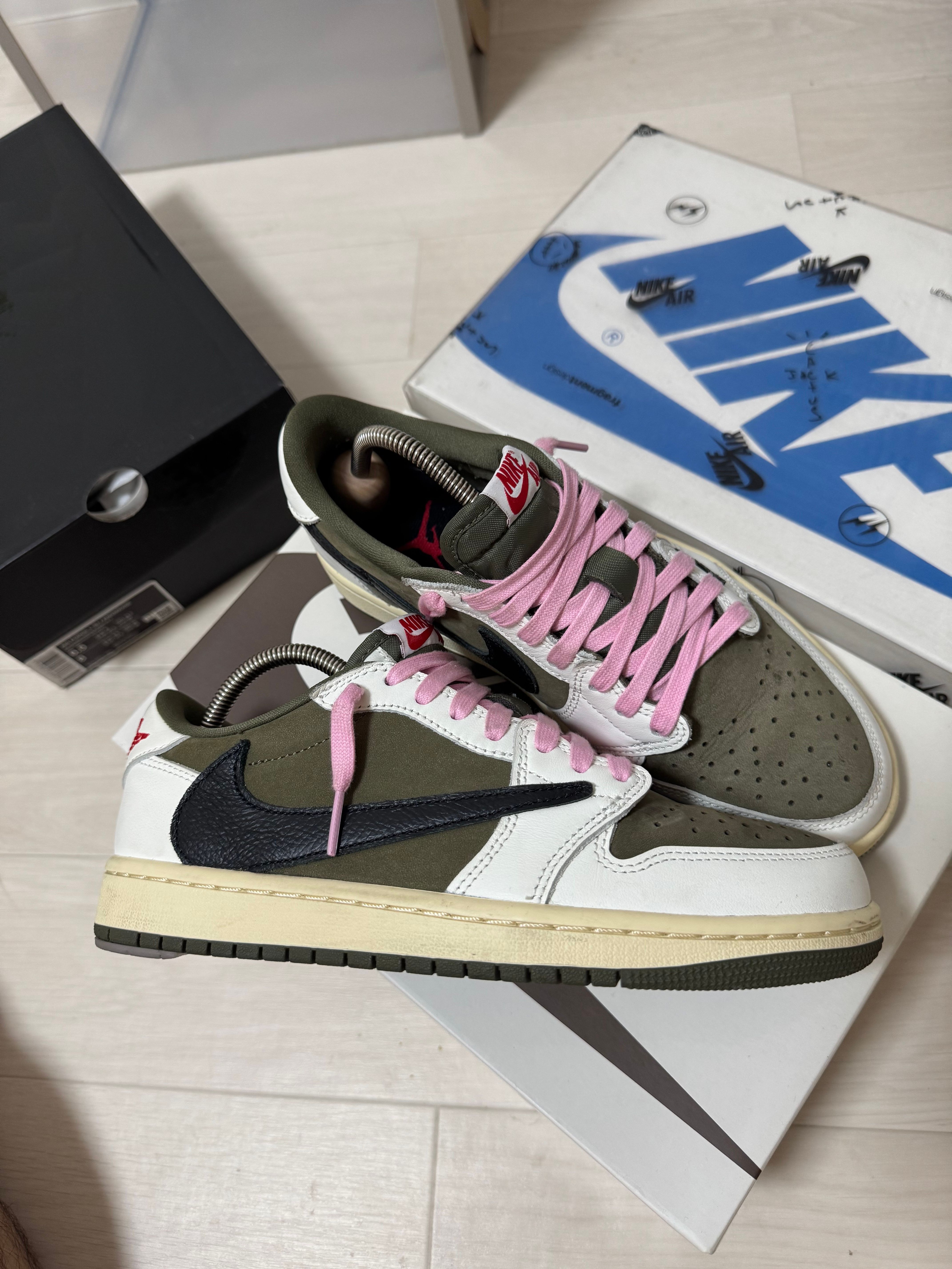 Travis Scott × Nike Air Jordan 1 Low OG SP "Reverse Olive"