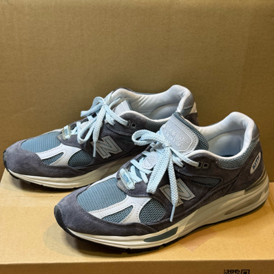 KITH × New Balance 991V2 "Asphalt/Lead/Oyster Mushroom"