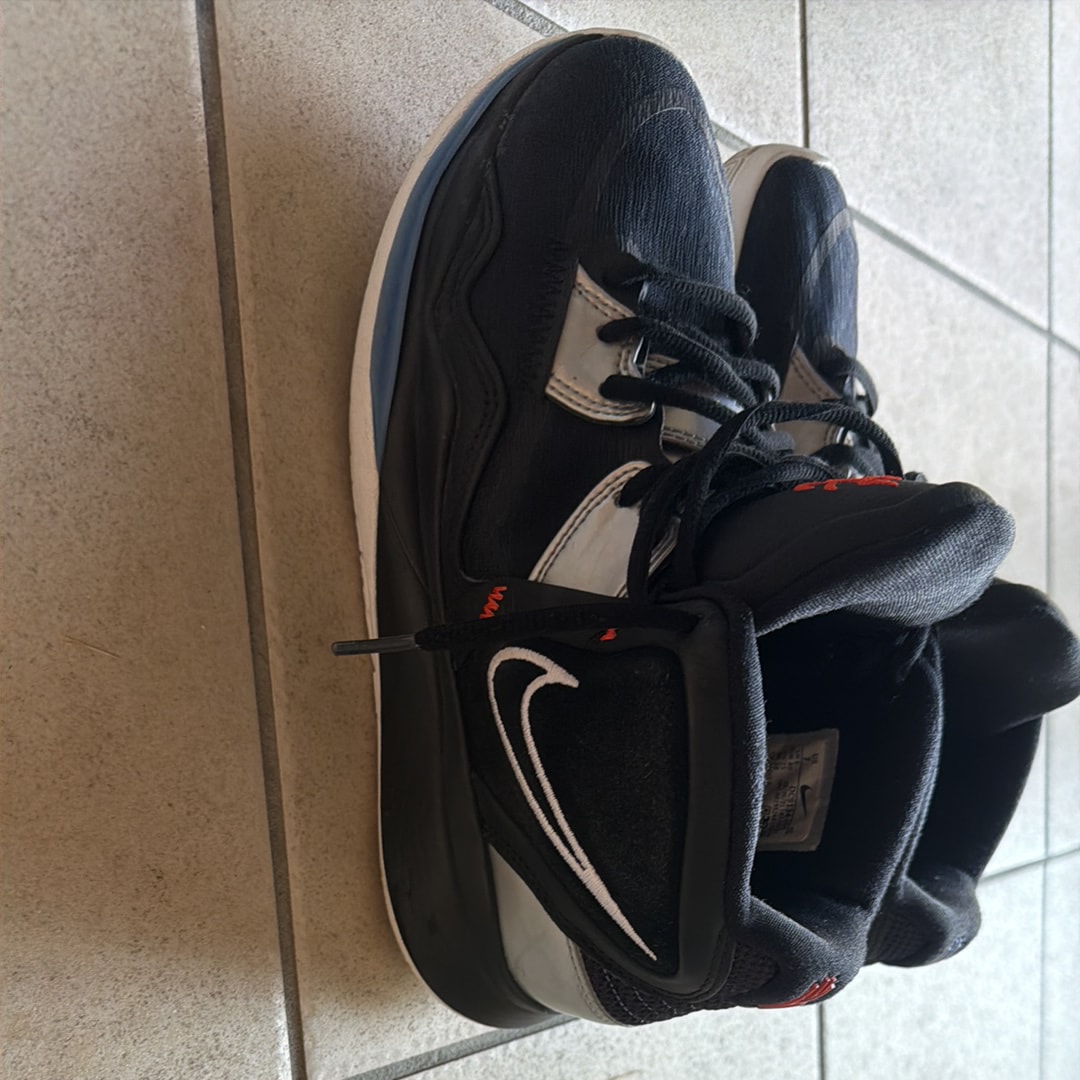 Nike Kyrie Infinity "Black"