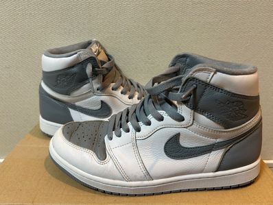 Nike Air Jordan 1 High OG "Stealth"