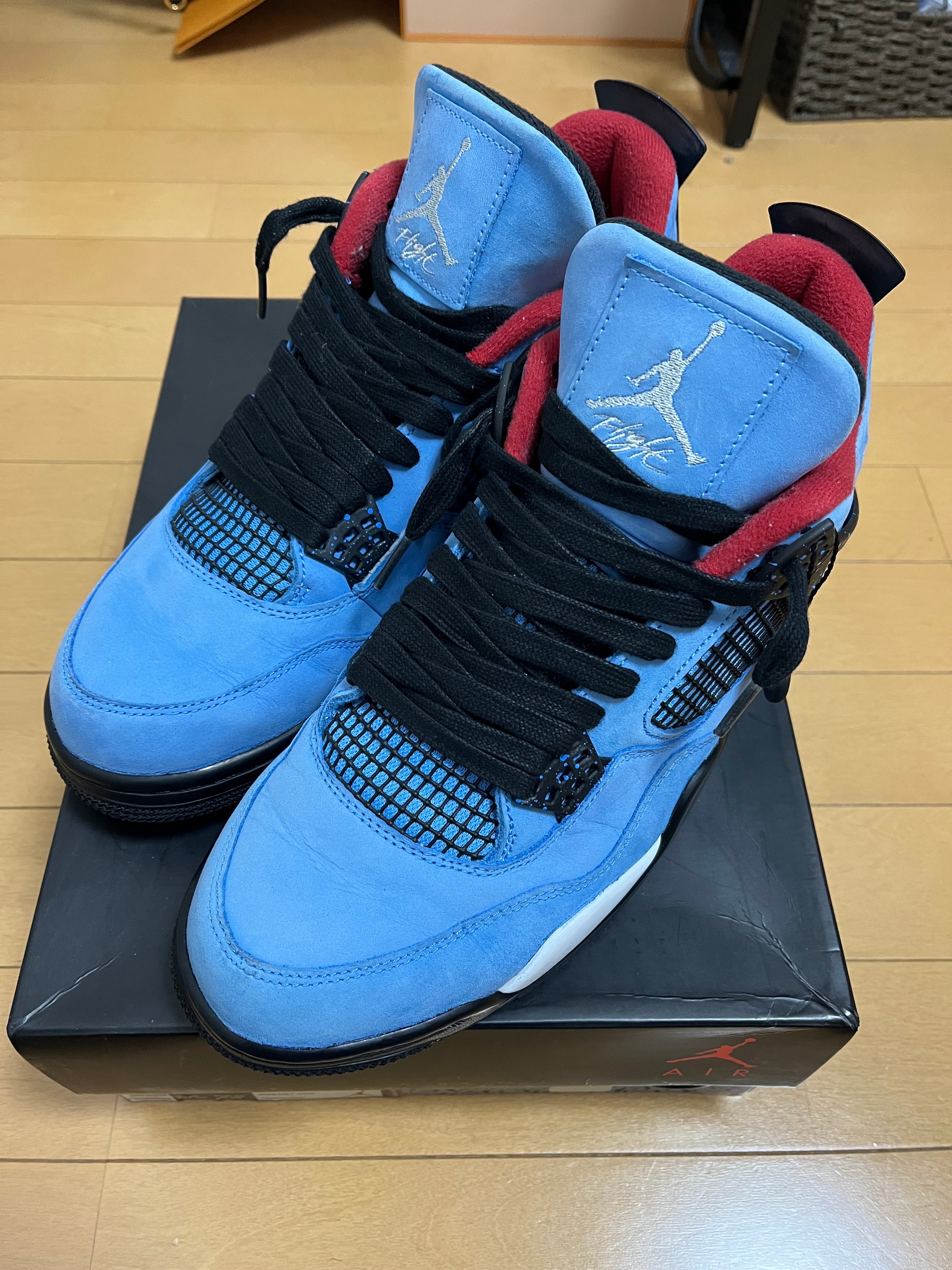 Travis Scott × Nike Air Jordan 4 Retro Cactus Jack "University Blue"