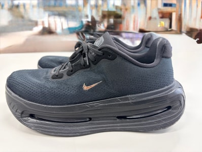 Nike Vomero Premium "Chrome Mini Swoosh/Black"
