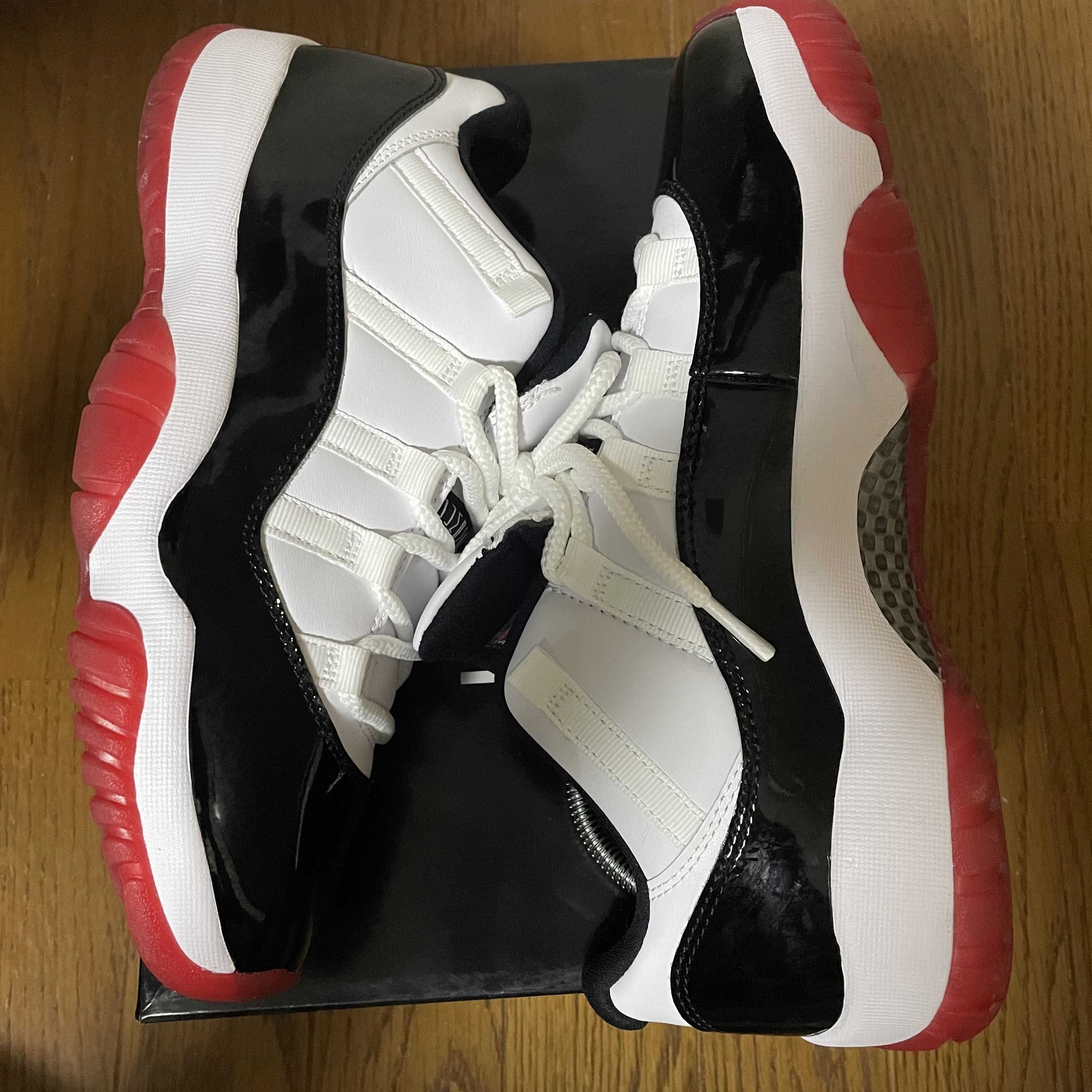 Nike Air Jordan 11 Low "Gym Red"