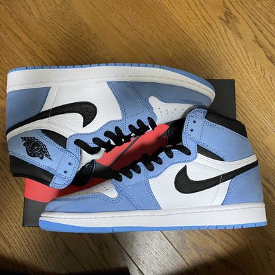 Nike Air Jordan 1 High OG "University Blue"