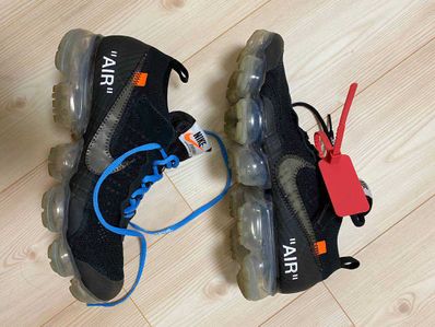 Off-White × Nike Air Vapormax "Black/Total Orange/Clear"