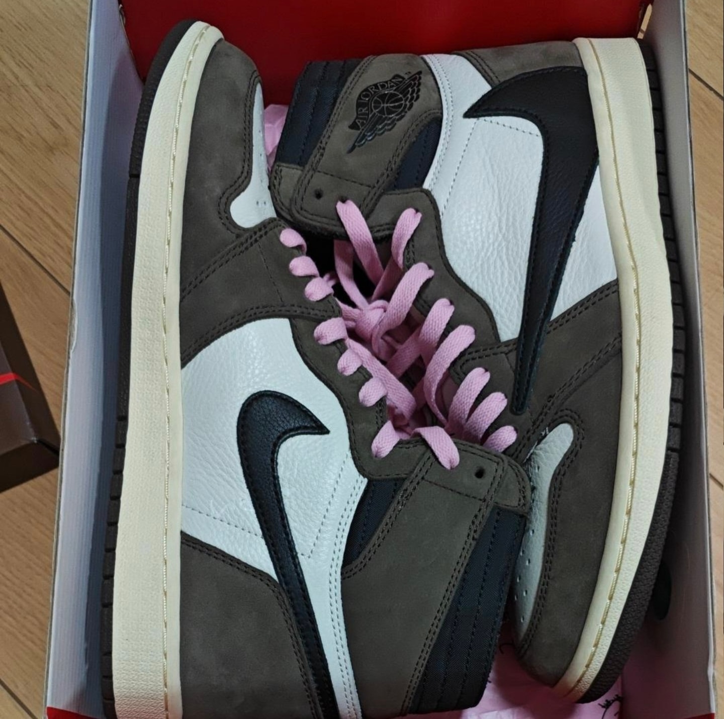 Travis Scott × Nike Air Jordan 1 Retro High OG TS SP "Sail/Dark Mocha"