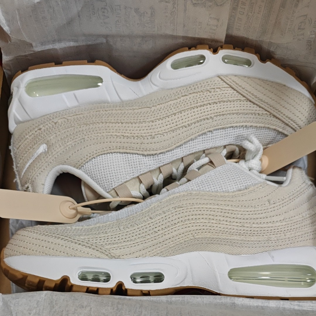 Levi's × Nike Air Max 95 OG "Denim White"