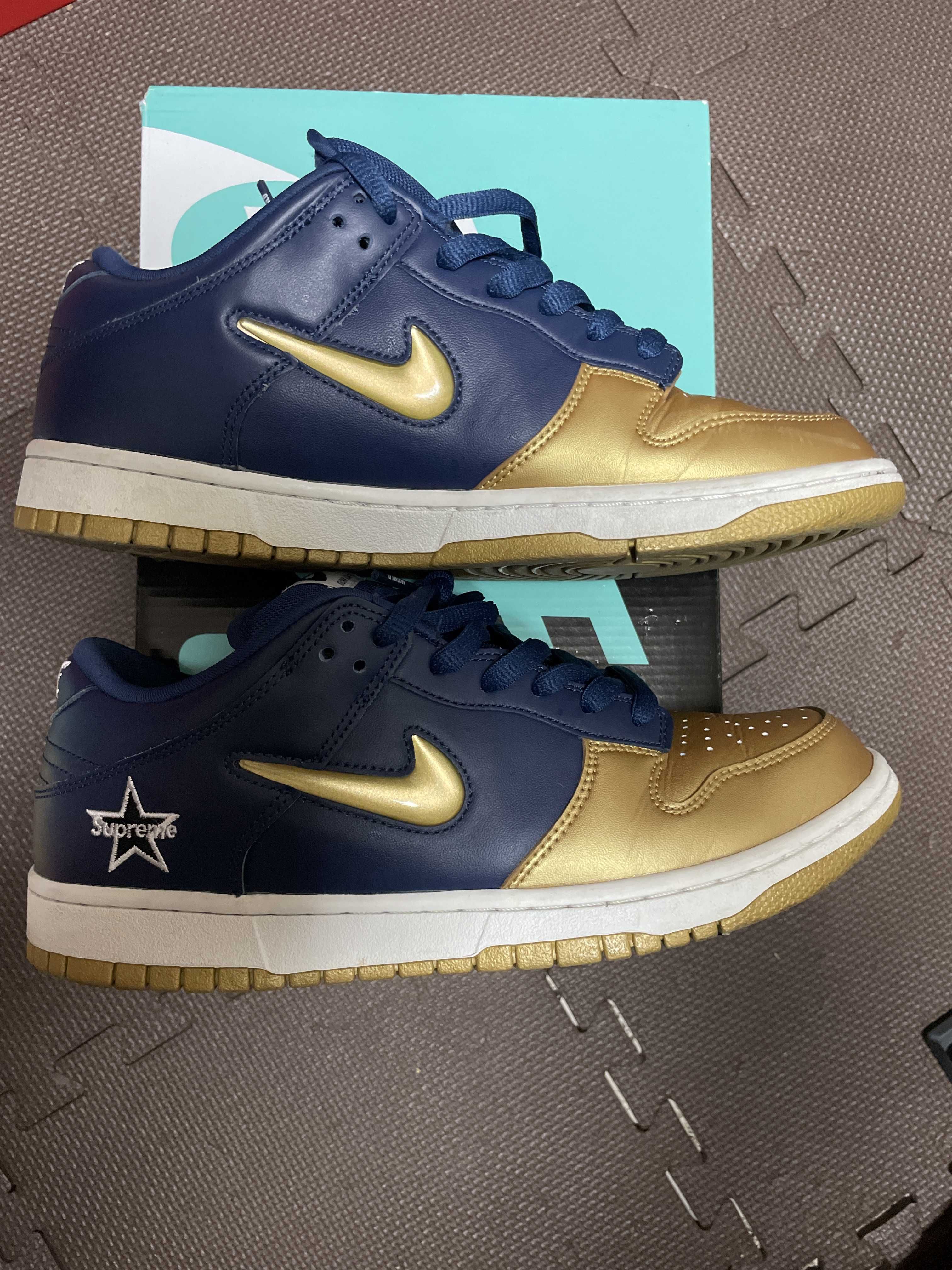 Supreme × Nike SB Dunk Low OG QS "Metallic Gold/Navy"
