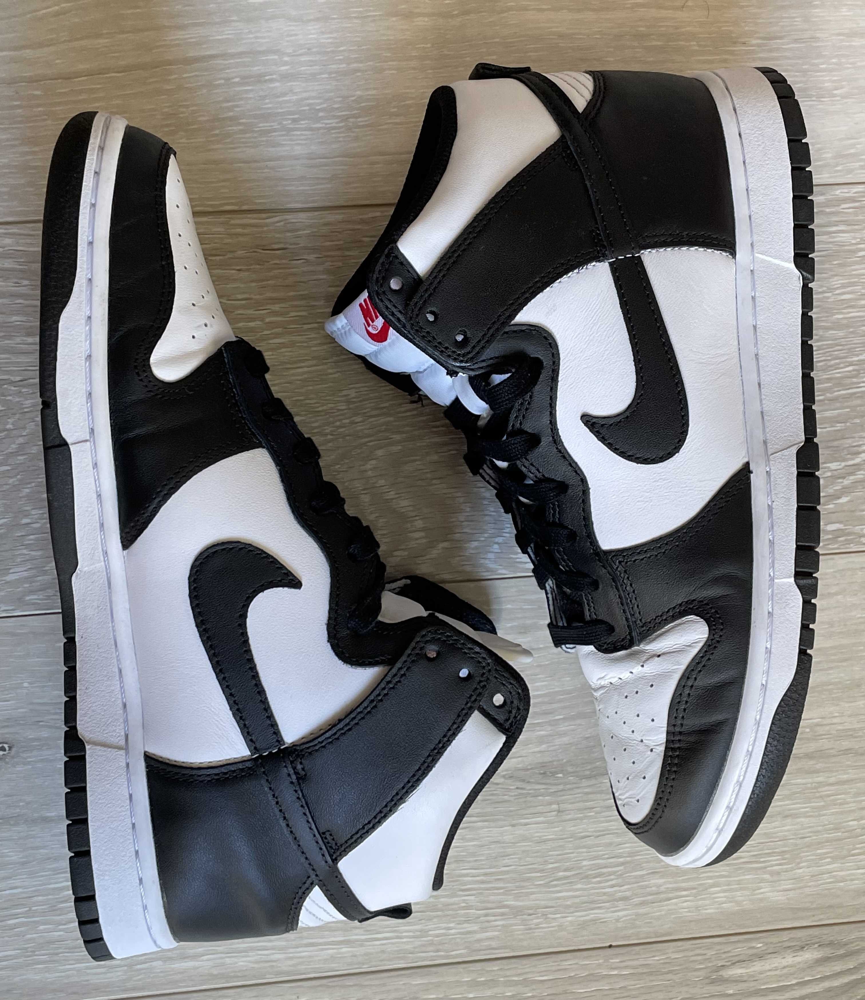 Nike Dunk High "Black and White"