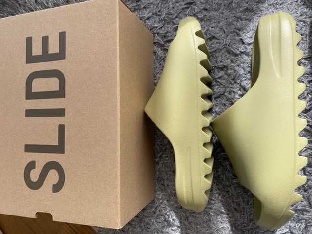 adidas YEEZY Slide "Resin" (FX0494)