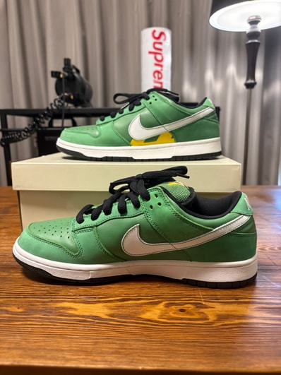 Nike SB Dunk Low "Tokyo Green Taxi"