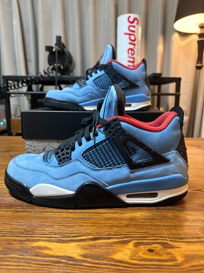 Travis Scott × Nike Air Jordan 4 Retro Cactus Jack "University Blue"