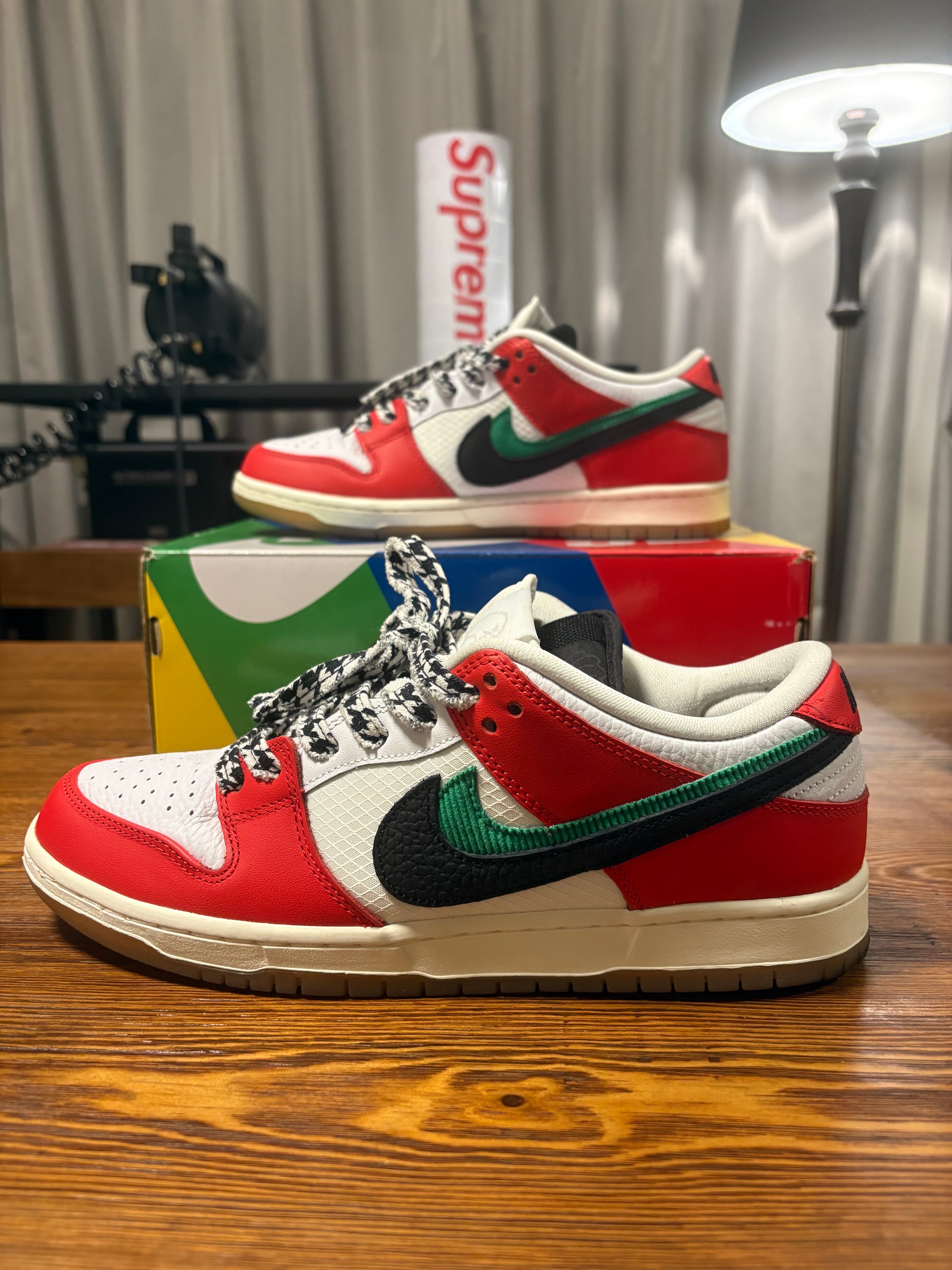 Frame Skate x Nike SB Dunk Low "Habibi"