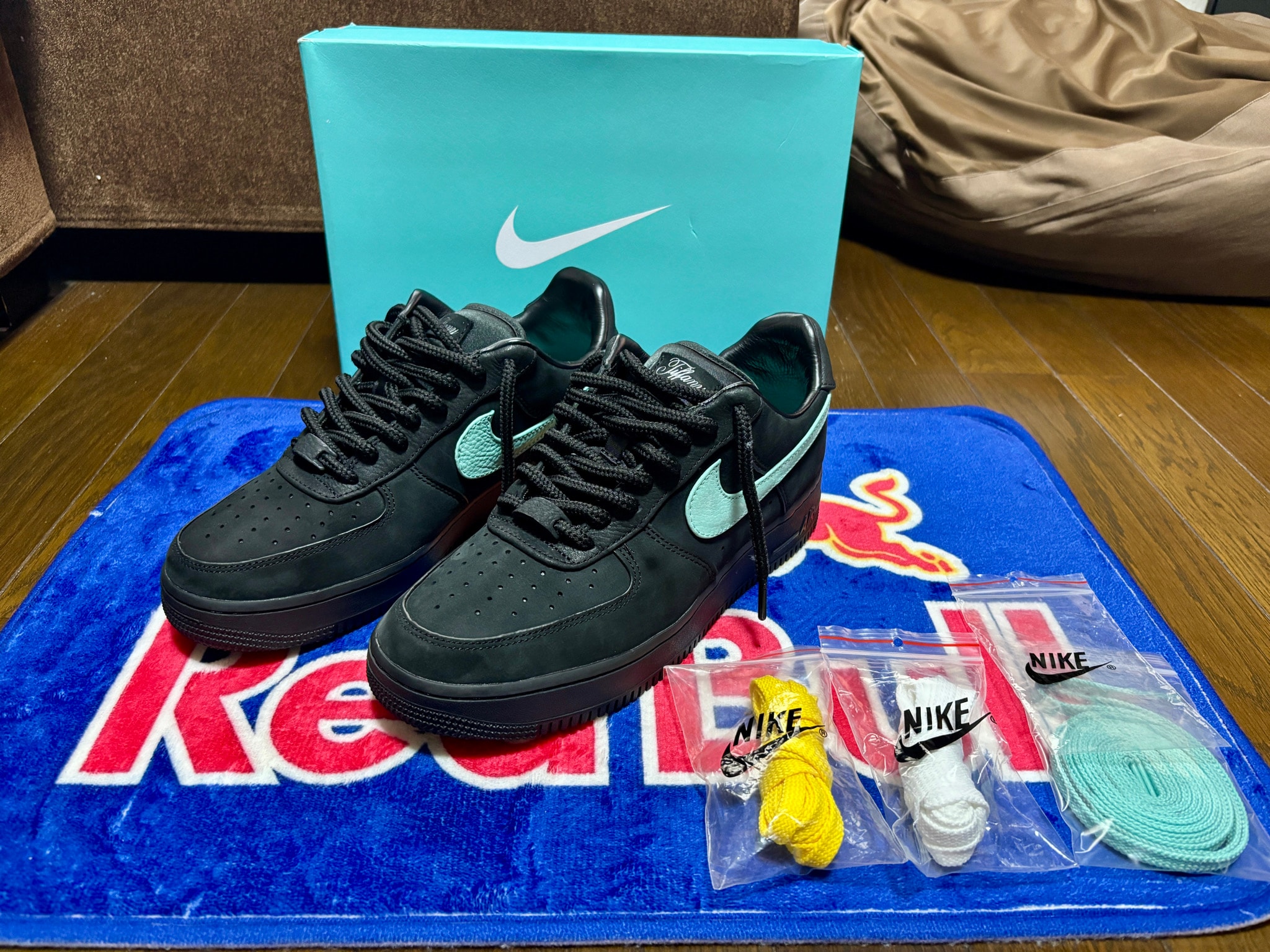 Tiffany & Co. × Nike Air Force 1 Low "1837"