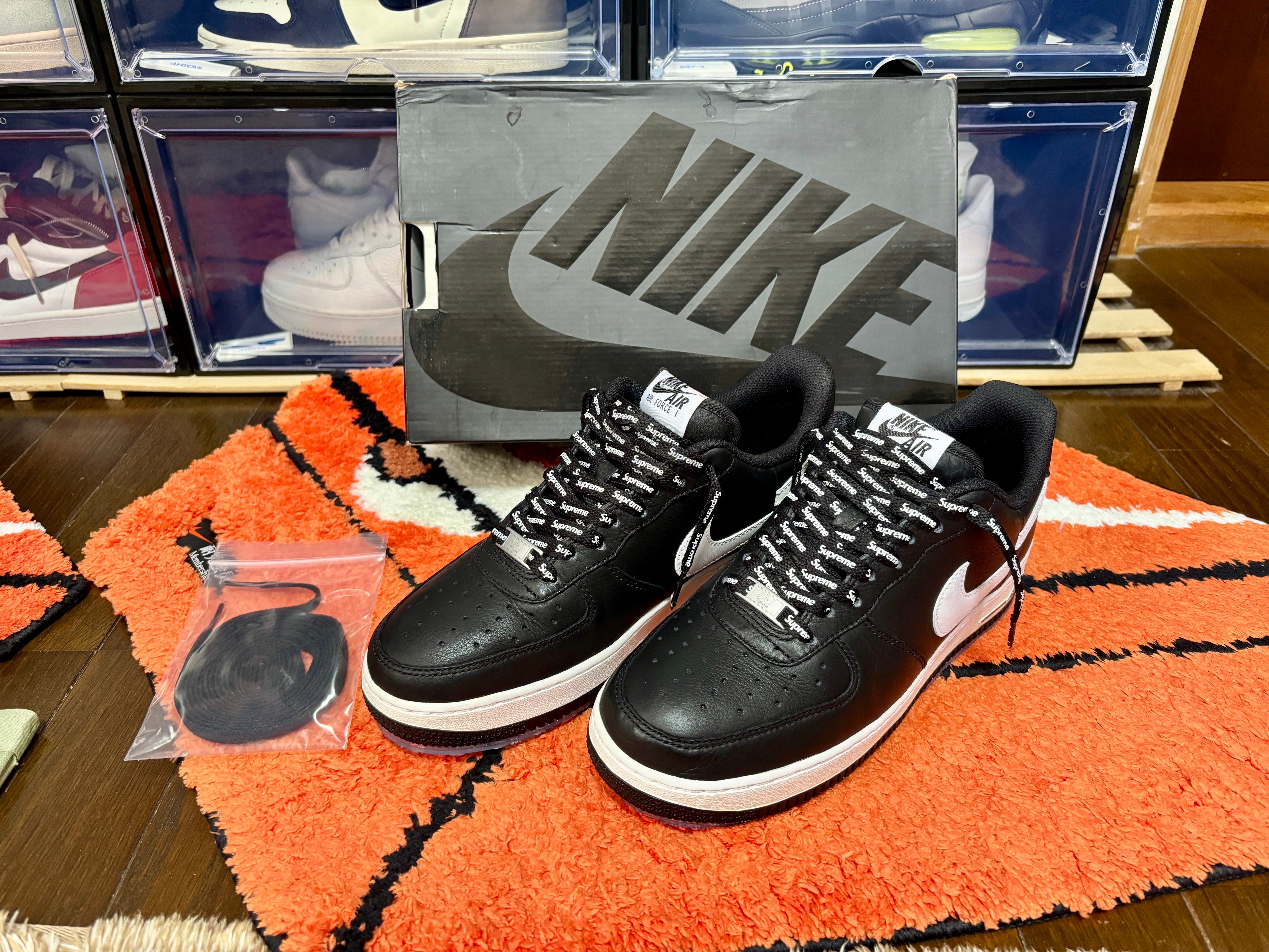 Supreme × COMME des GARCONS SHIRT × Nike Air Force 1 Low "Black/White" (2018)