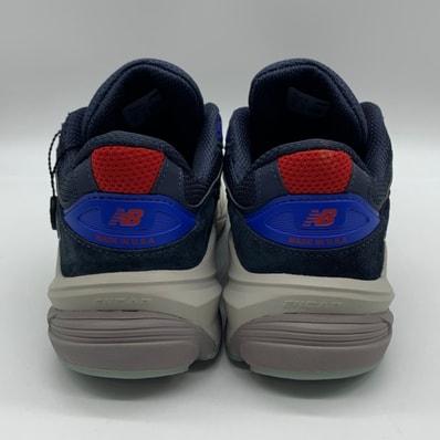 KITH × New Balance 990V6 Madison Square Garden "Navy"