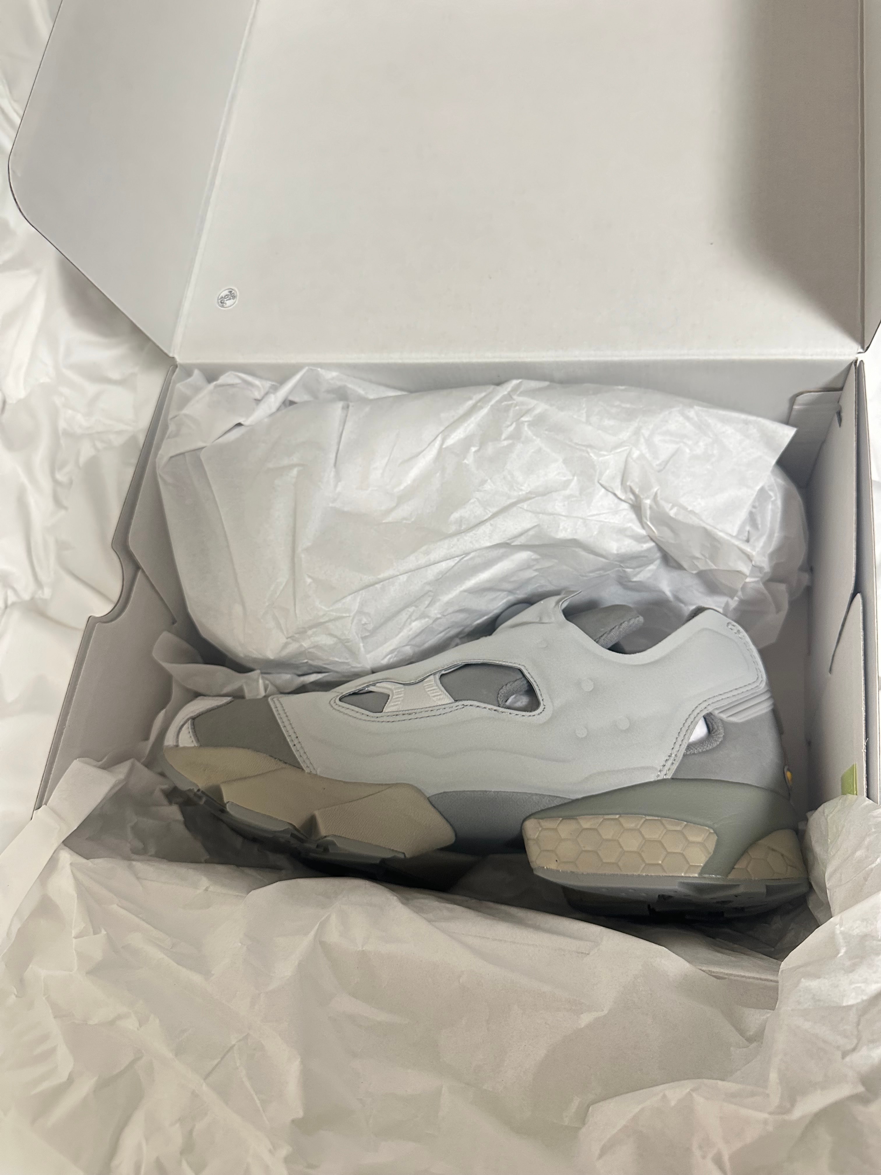 プレイステーション × リーボック インスタポンプフューリー94 "30th アニバーサリー" (ビームス エクスクルーシブ)