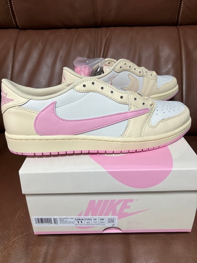 Travis Scott × Nike Air Jordan 1 Retro Low OG "Muslin/Shy Pink"