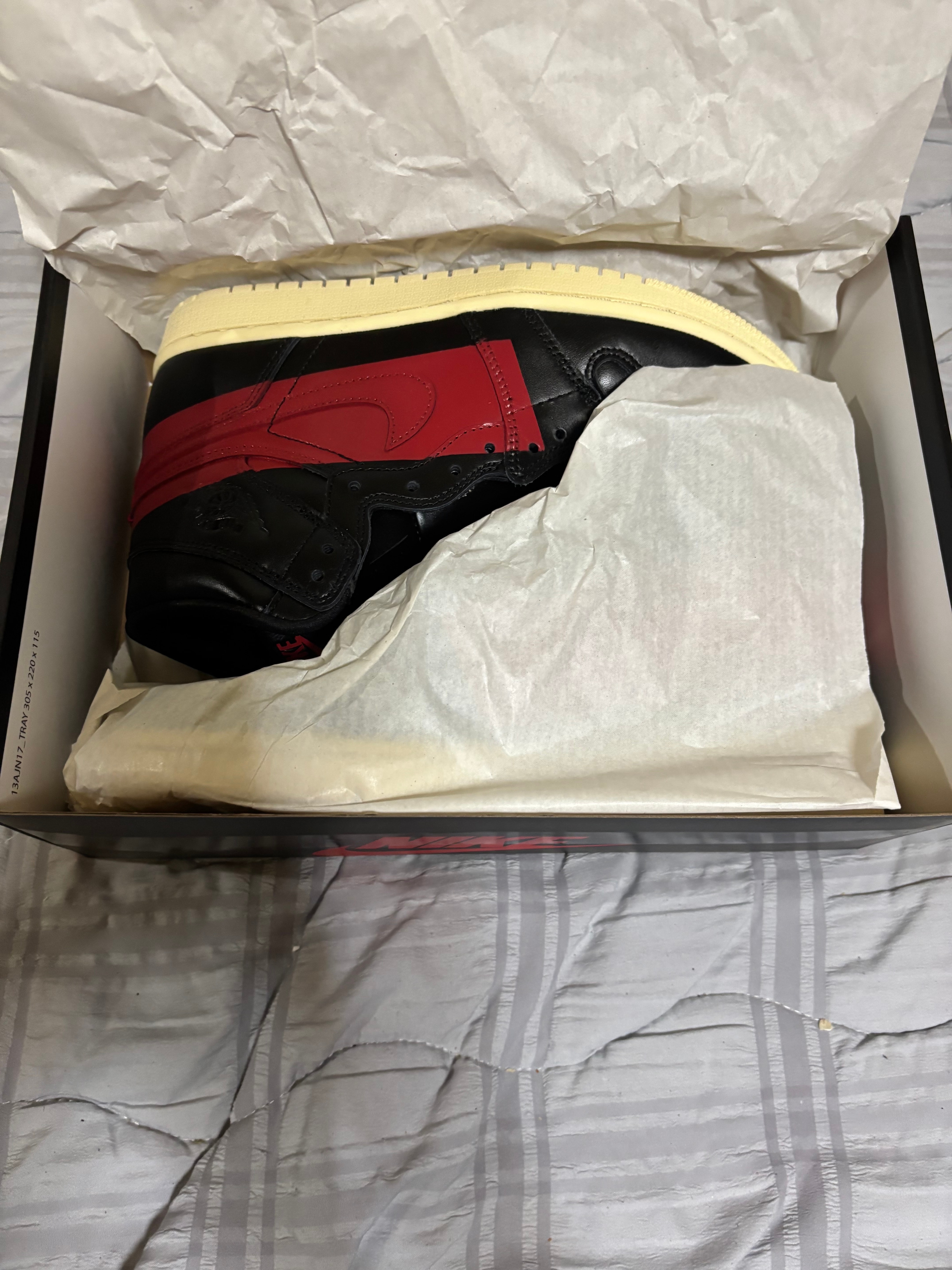 Nike Air Jordan 1 Retro High OG "Couture"