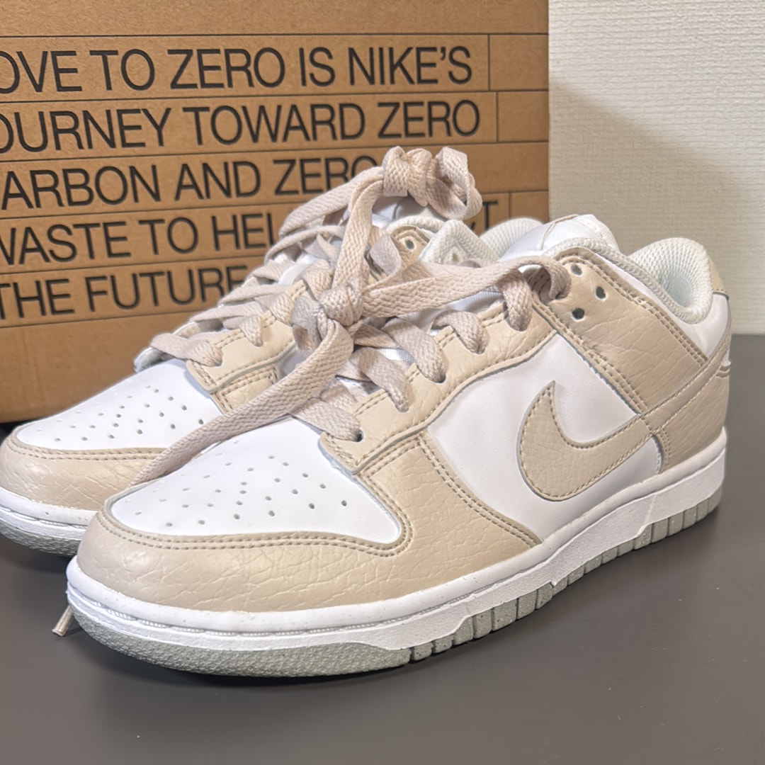 ナイキ ウィメンズ ダンク ロー ネクストネイチャー "ホワイトクリーム"