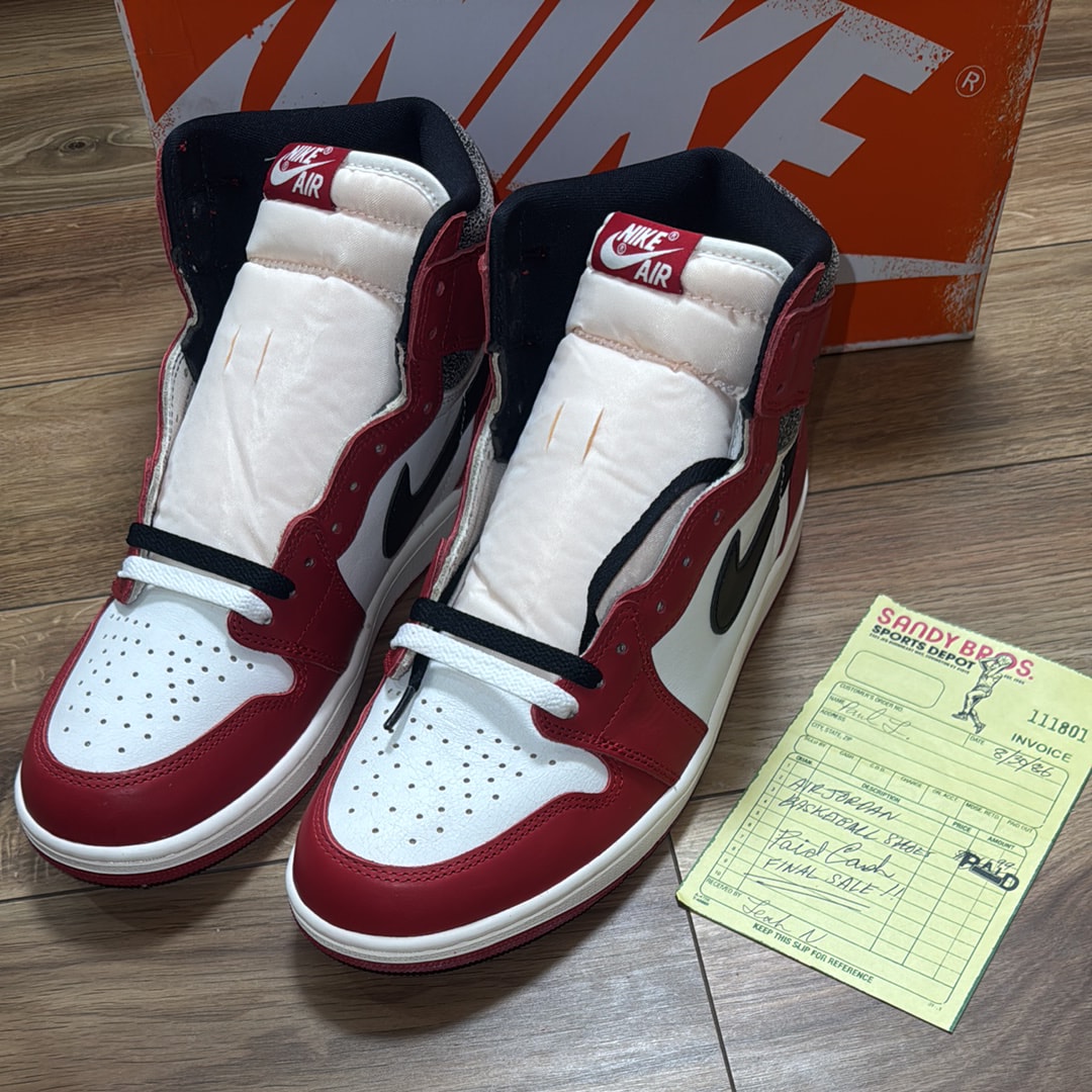 Nike Air Jordan 1 High OG "Lost & Found/Chicago"