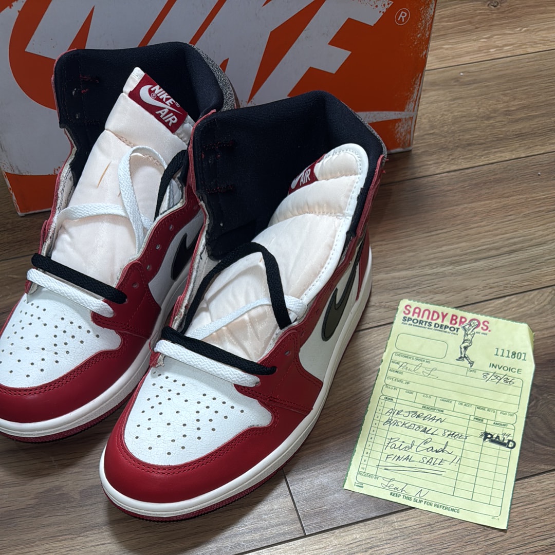 Nike Air Jordan 1 High OG "Lost & Found/Chicago"