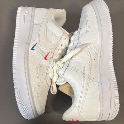 Nike Women's Air Force 1 Low '07 Essential "Summit White/Solar Red"