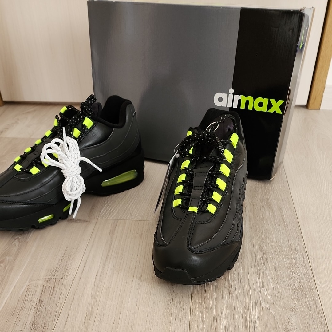 ナイキ エアマックス95 OG ビッグバブル "HRJK"