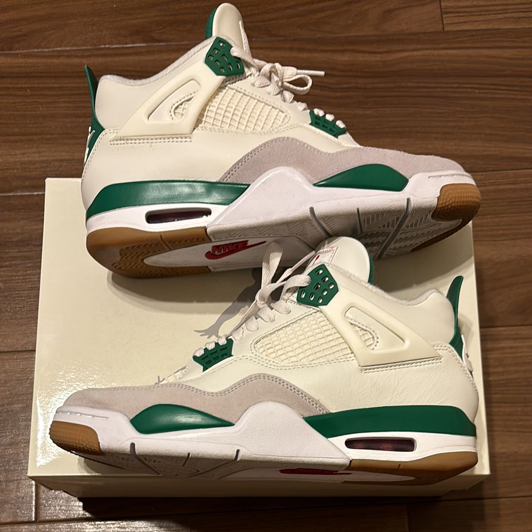 Nike SB × Air Jordan 4 Retro SP "Pine Green"