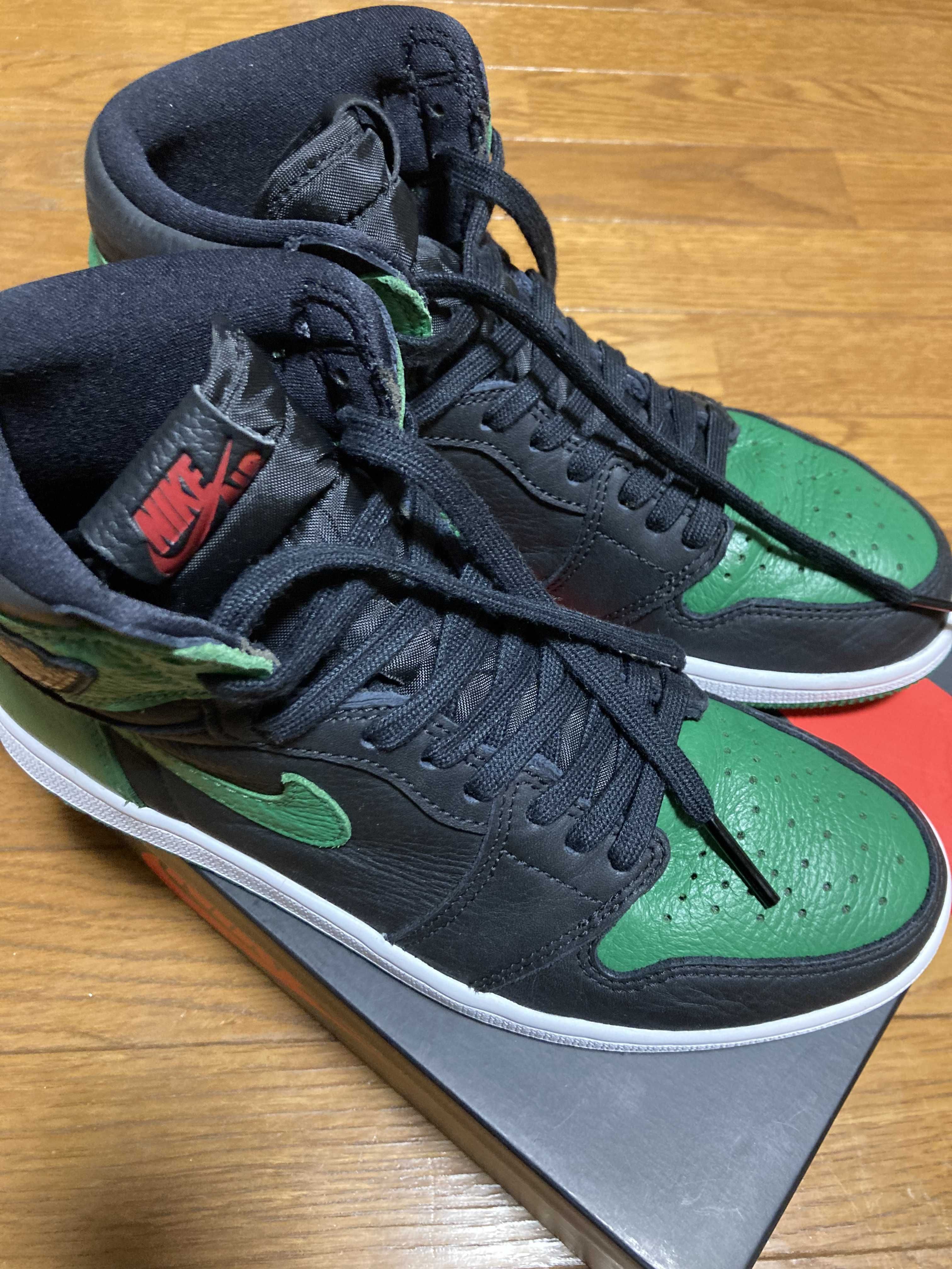 Nike Air Jordan 1 Retro High OG "Black/Pine Green" (2020)