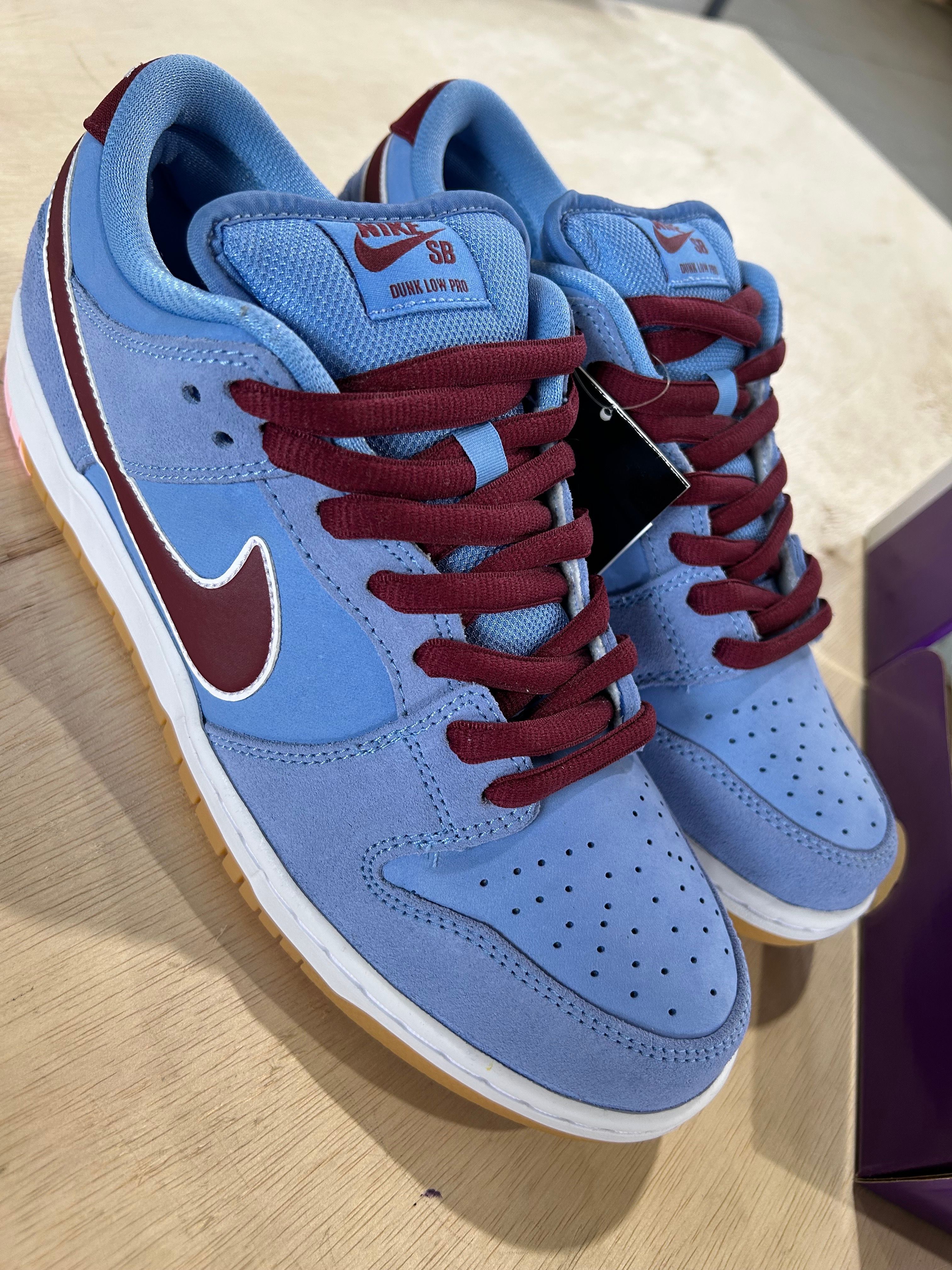Nike SB Dunk Low Pro "Philadelphia Phillies/Valor Blue and Team Maroon"