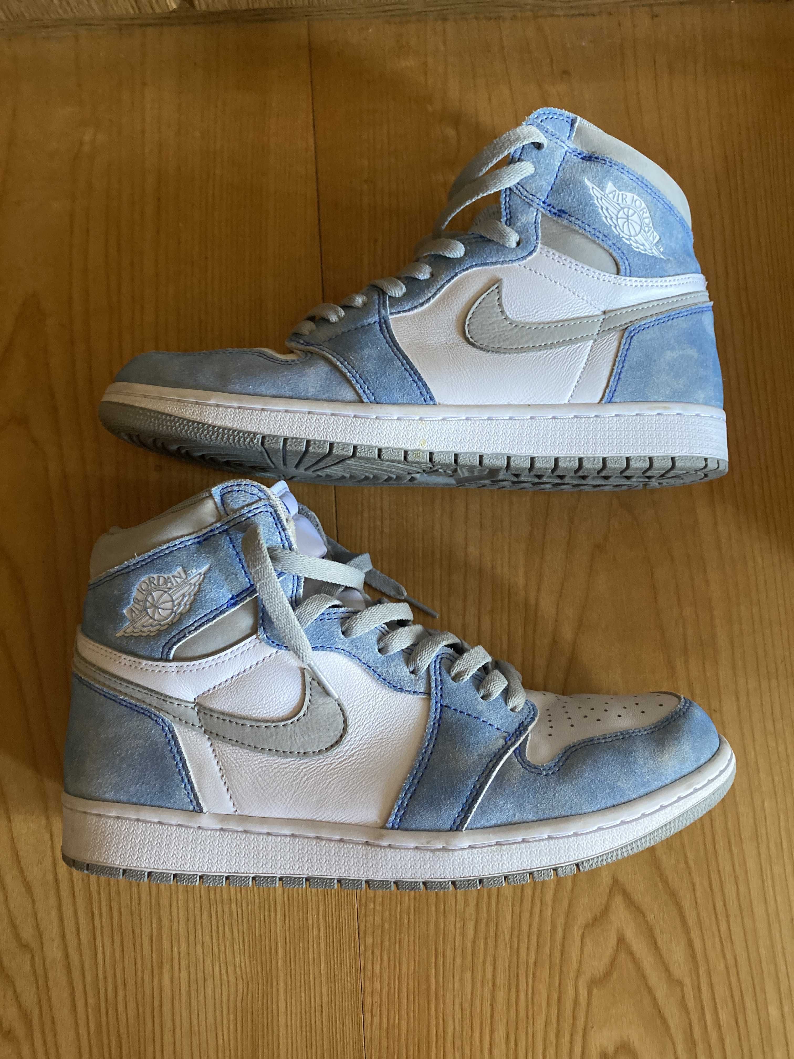Nike Air Jordan 1 High OG "Hyper Royal"