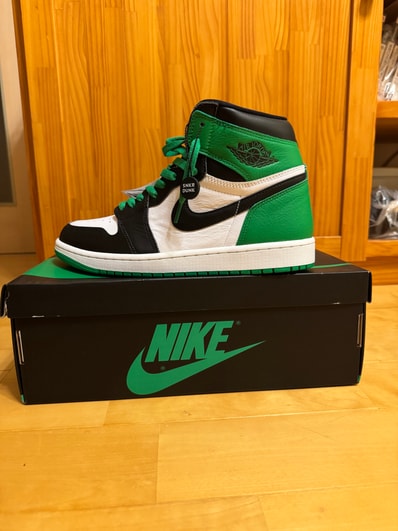 Nike Air Jordan 1 Retro High OG "Celtics/Black and Lucky Green" (2023)