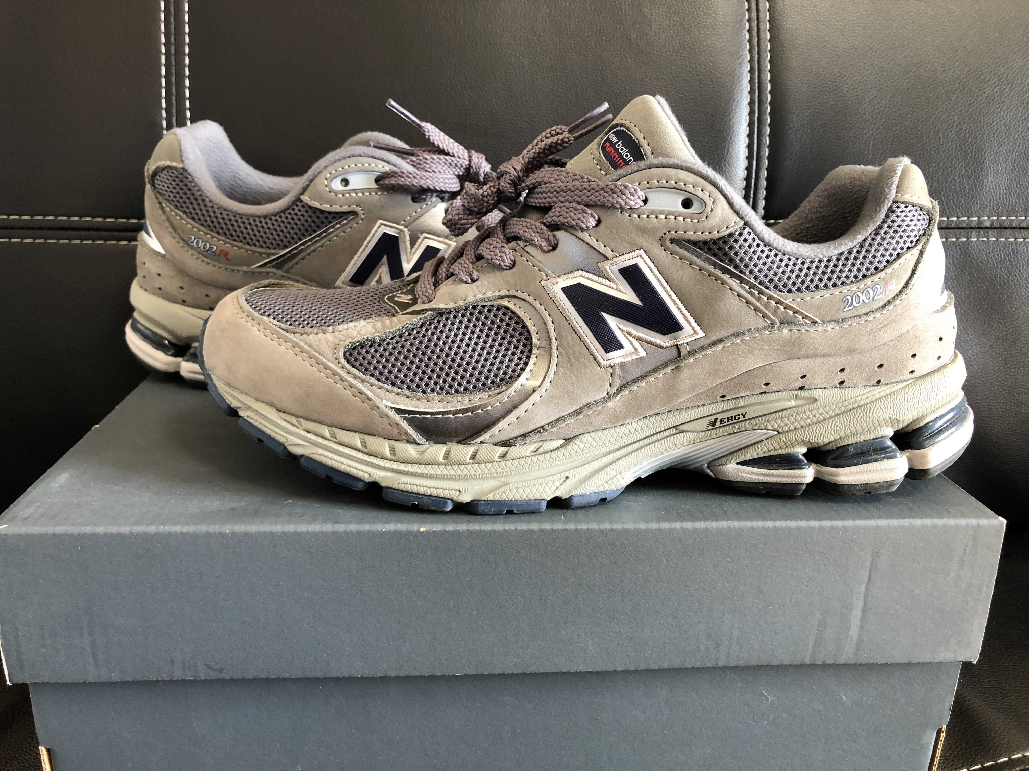 New Balance 2002R "Gray"