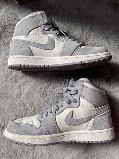 Nike WMNS Air Jordan 1 Retro High
