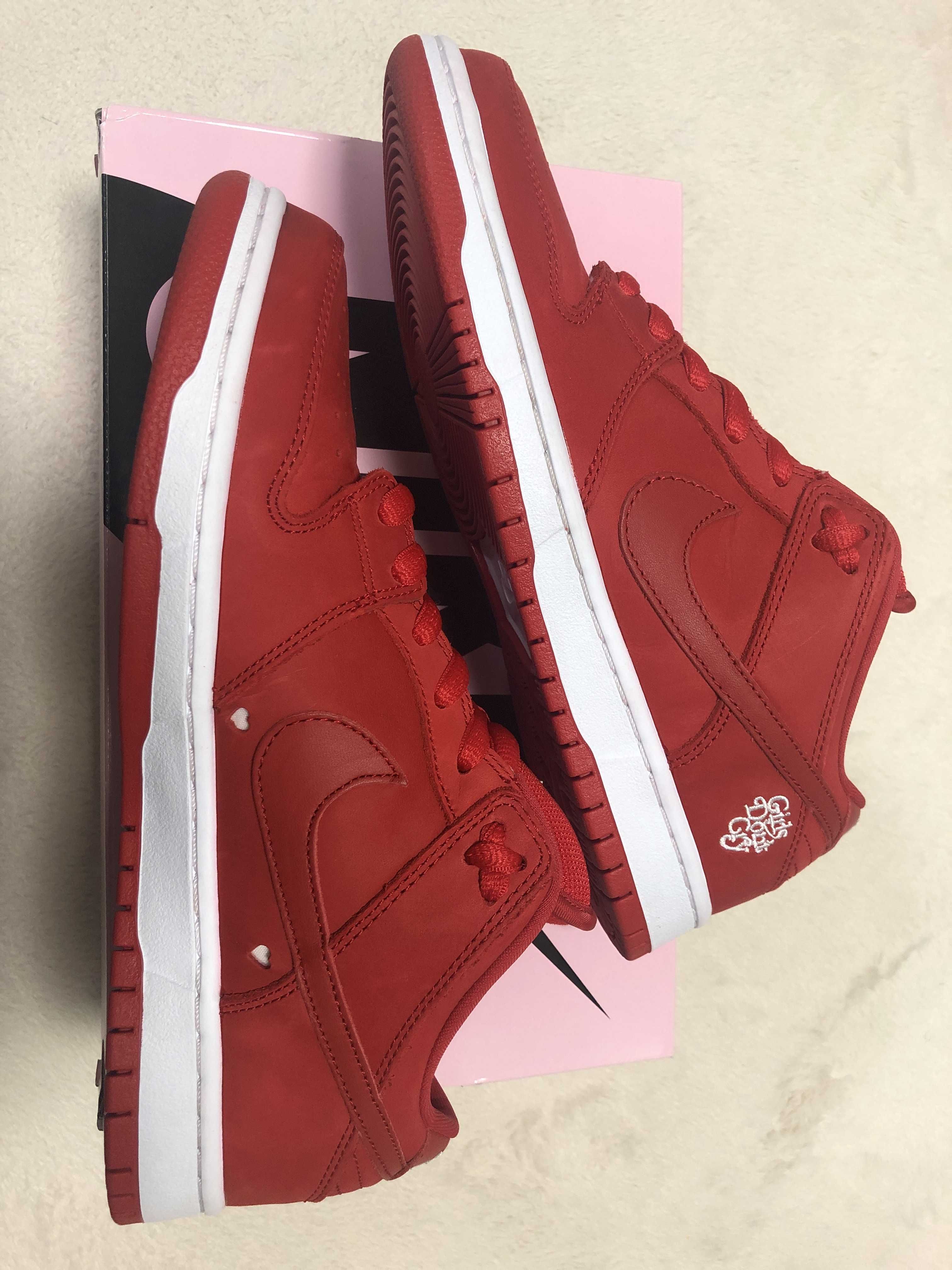 Girls Don't Cry × Nike SB Dunk Low Pro QS "Red" / VERDY