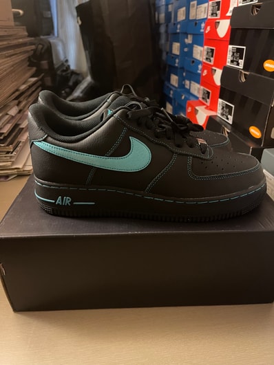Nike Air Force 1 Low "Black Tiffany"