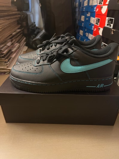 Nike Air Force 1 Low "Black Tiffany"