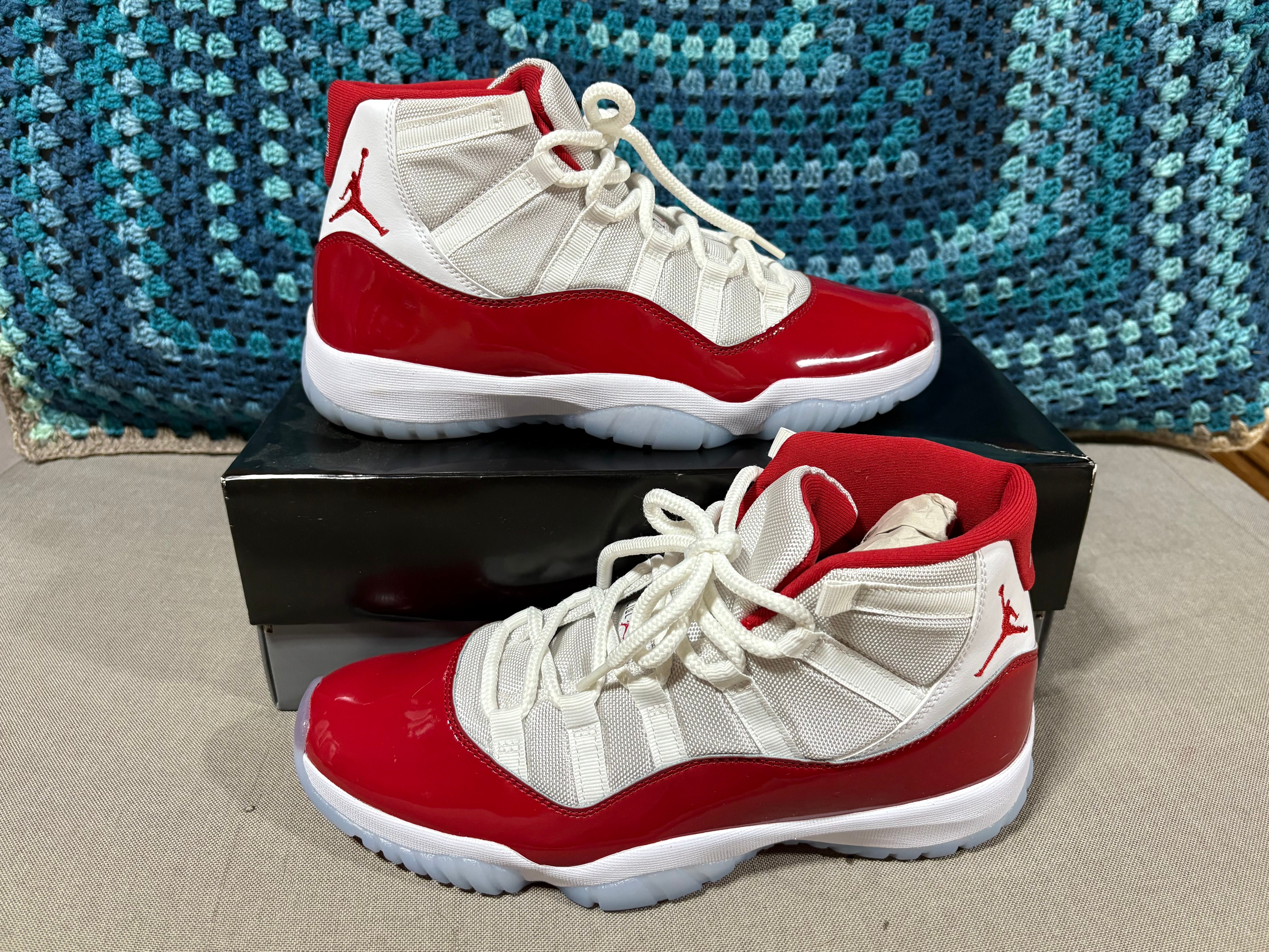 Nike Air Jordan 11 "Varsity Red"