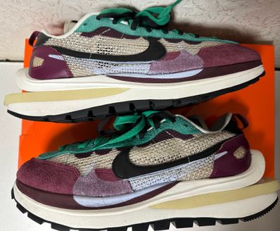 sacai × Nike Vapor Waffle "String/Red/Green"