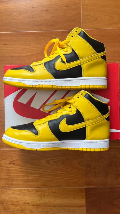 Nike Dunk High "Black/Varsity Maize"