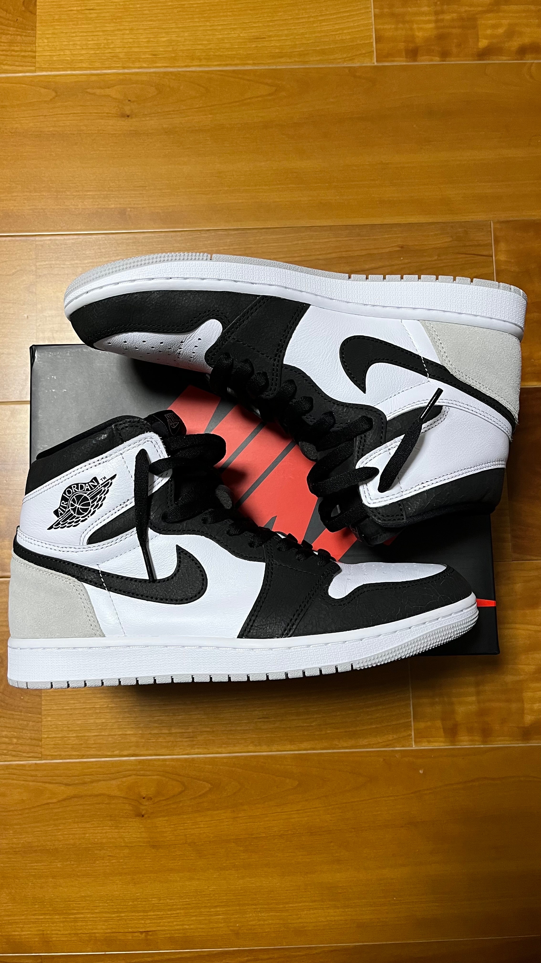 Nike Air Jordan 1 High OG "Bleached Coral"