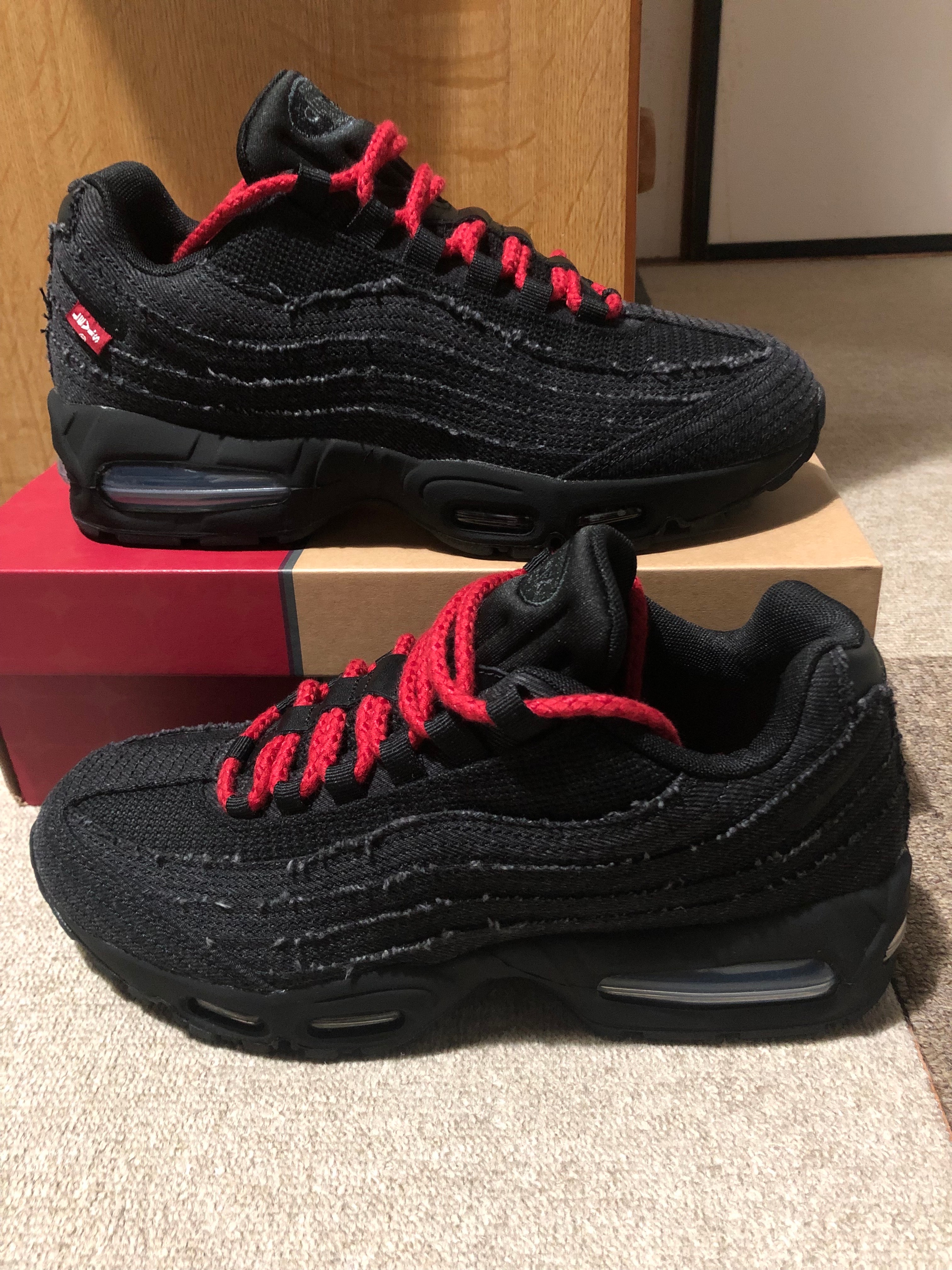 Levi's × Nike Air Max 95 OG "Denim Black"